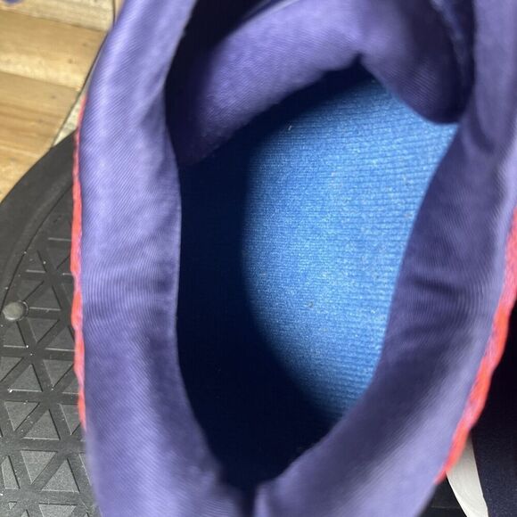 Mizuno Running Shoes Womens 8.5 Wave Sky Sneakers Red Knit Road Training Workout - Picture 7 of 10